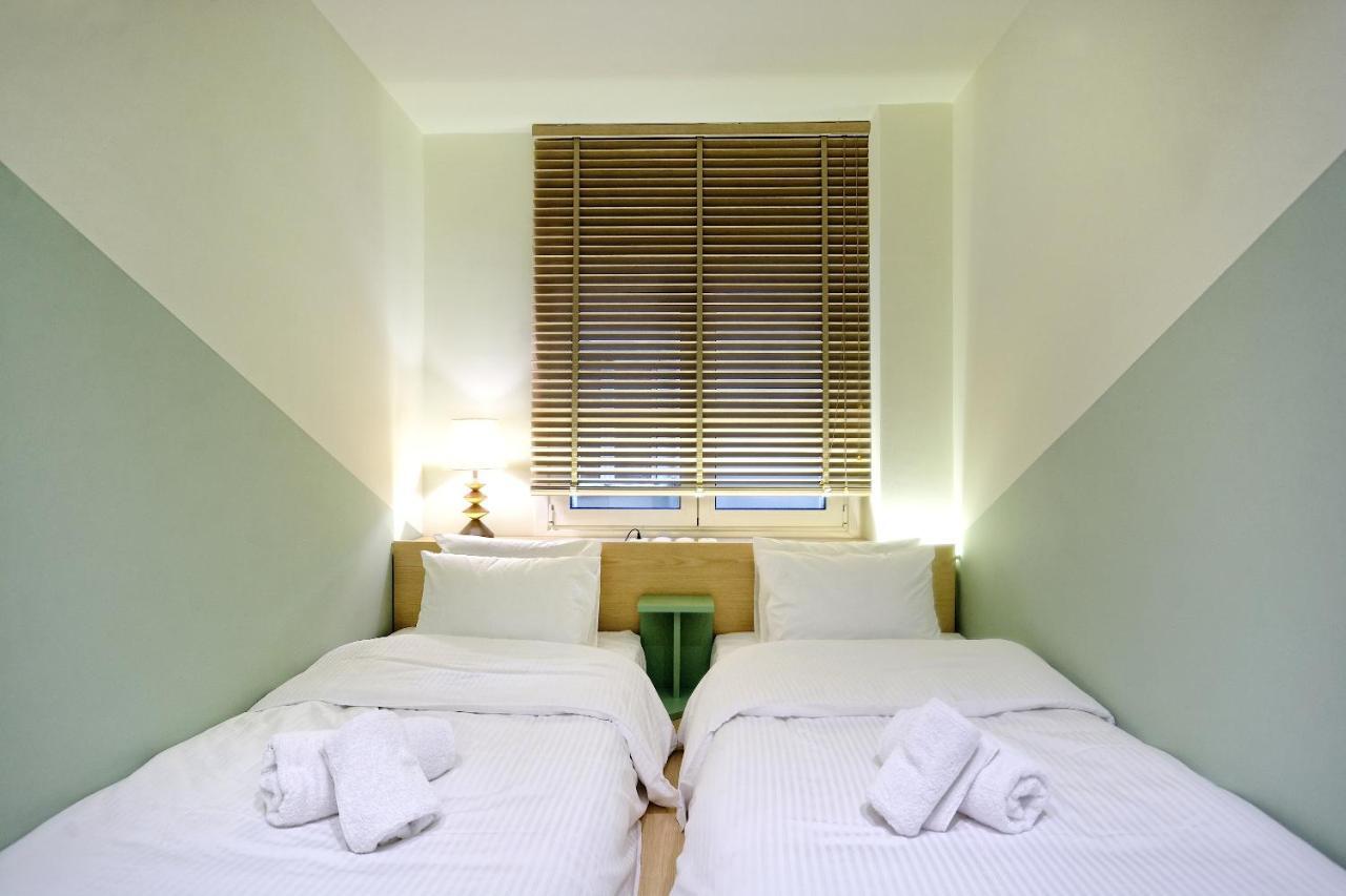 The Fancy Philosopher Apartment Atenas Exterior foto
